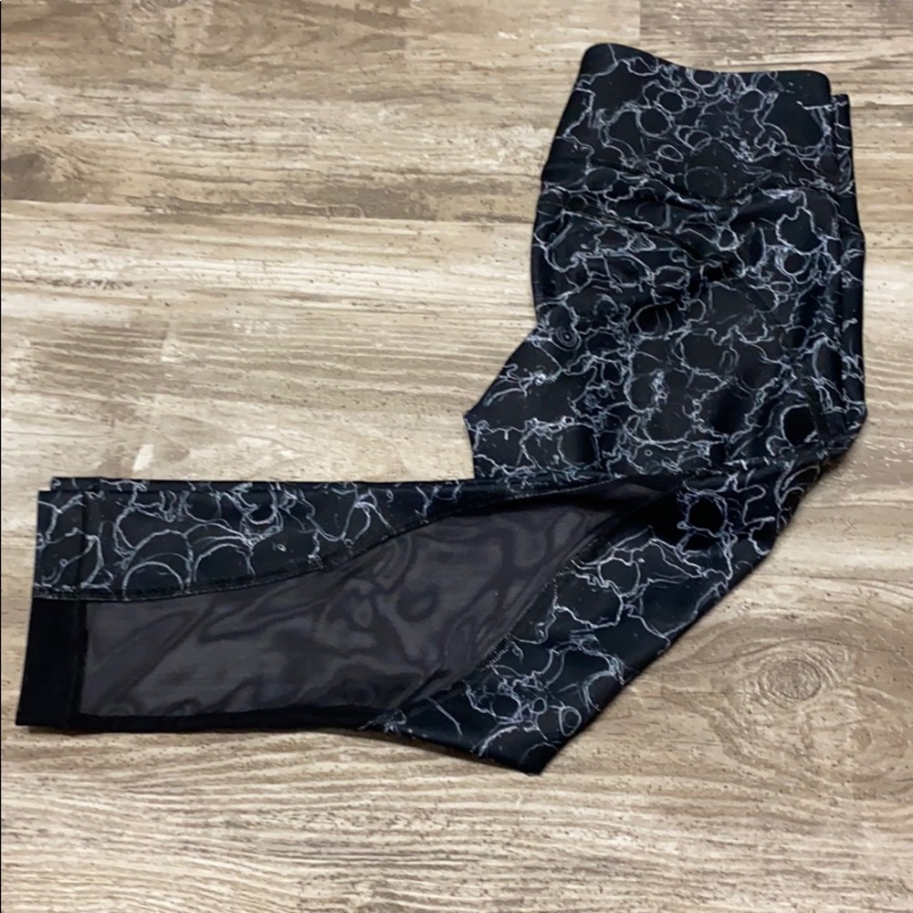 Women’s Under Armour tights